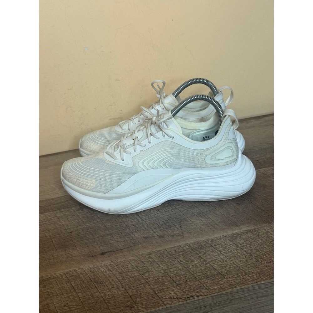 Athletic Propulsion Labs APL Streamline trainers women’s size 8 shoes white